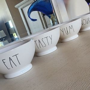 RAE DUNN BOWL SET